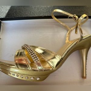 Sizzle Coloriffic Gold high heel open toe dressy shoe